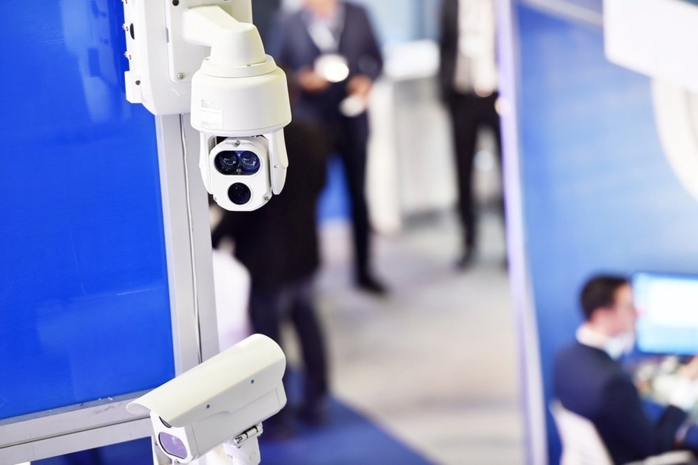Video Surveillance Systems l +971 52 887 1242 1 Video Surveillance Systems Dubai